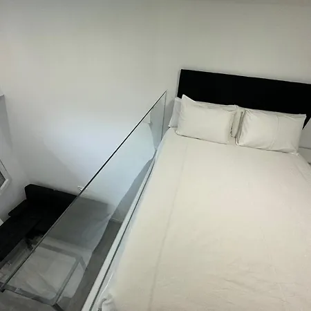 Tipo Duplex - No Se Admiten Mascotas, No Pets Apartment *